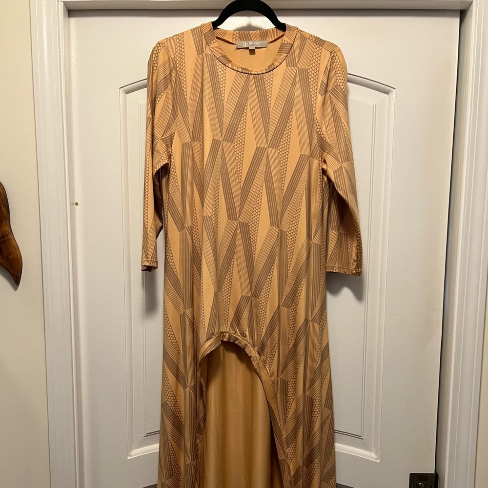 Manaola Hawaii Tan High-Low Tunic Top